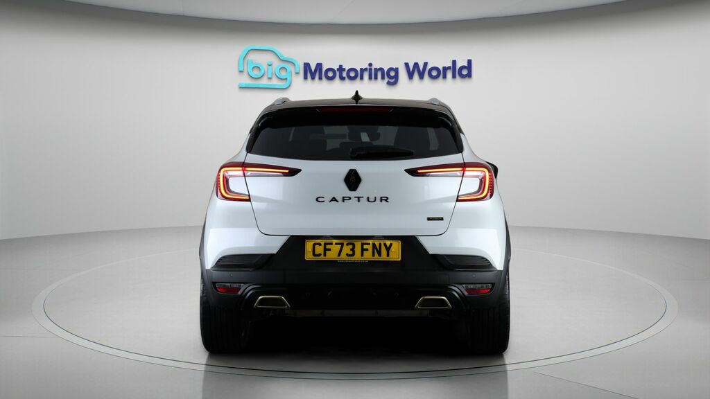 Renault Captur E-tech Engineered Black #6