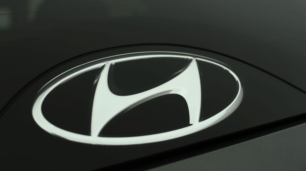 Hyundai Tucson Ultimate Black #24