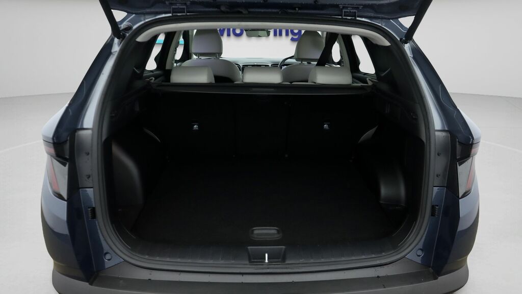 Hyundai Tucson Ultimate White #17