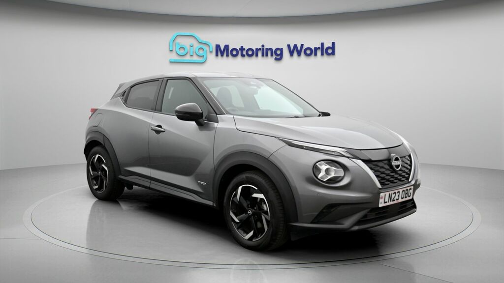 Nissan Juke N-connecta Grey