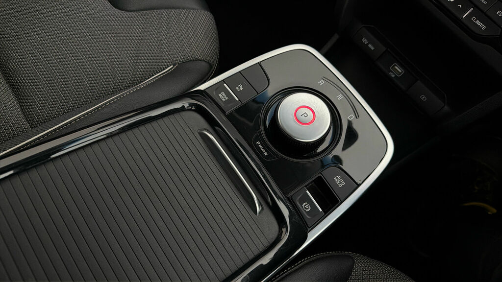 Kia Niro 3 White #23