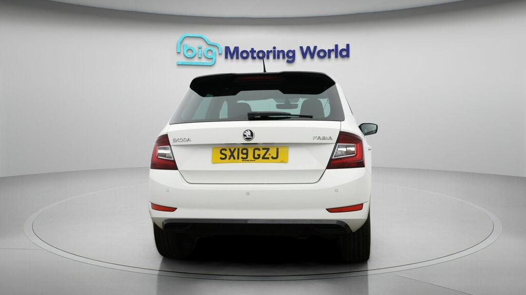 Skoda Fabia Monte Carlo White #6