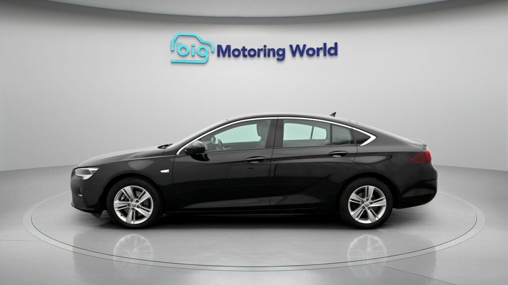 Vauxhall Insignia Sri Nav Black #4
