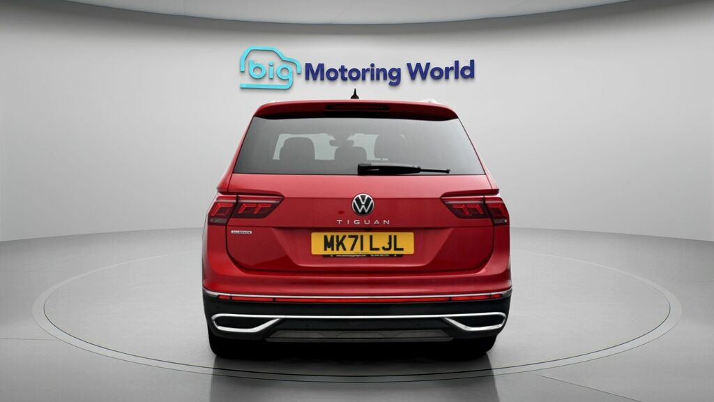 Volkswagen Tiguan Allspace Elegance MK71LJL Red #6