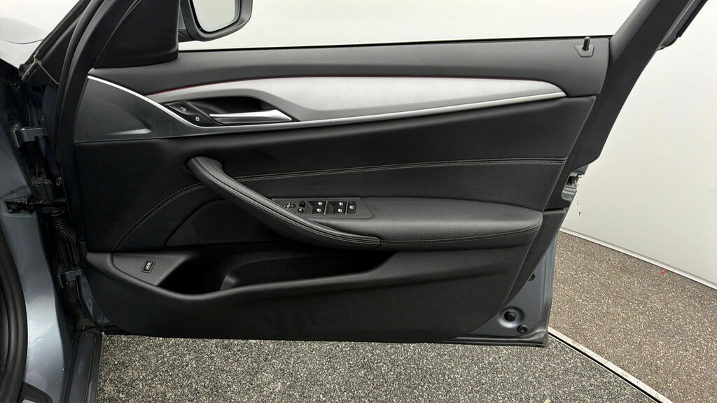 BMW 5 Series 520D Mht M Sport Step Techpro Pack Black #14