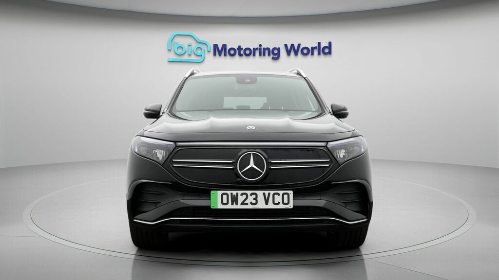 Mercedes-Benz EQB Amg Line Black #2