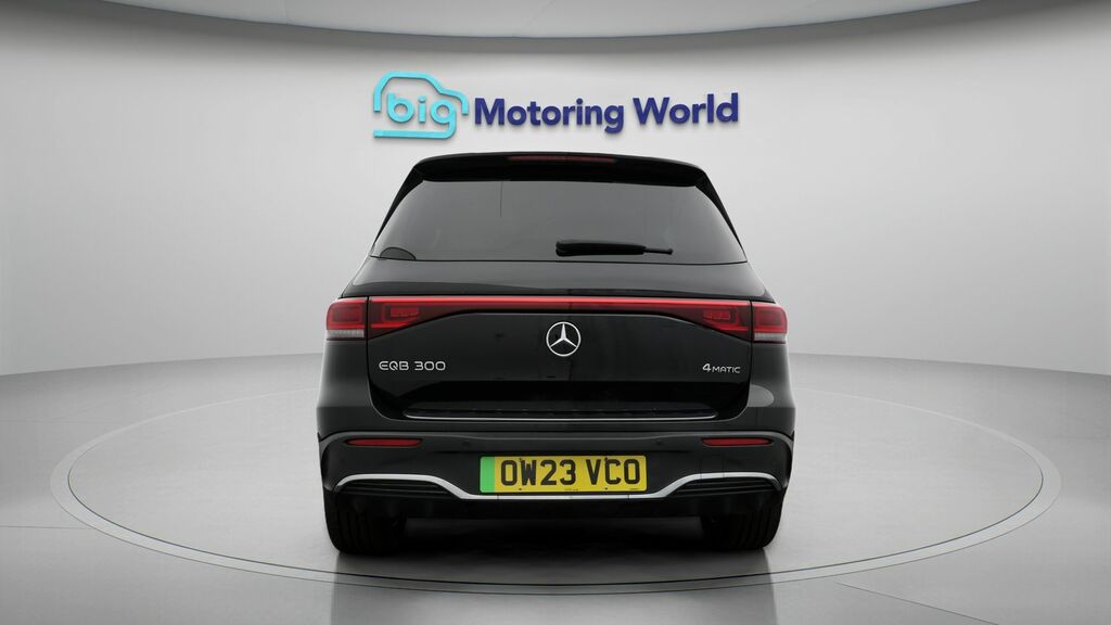 Mercedes-Benz EQB Amg Line Black #6
