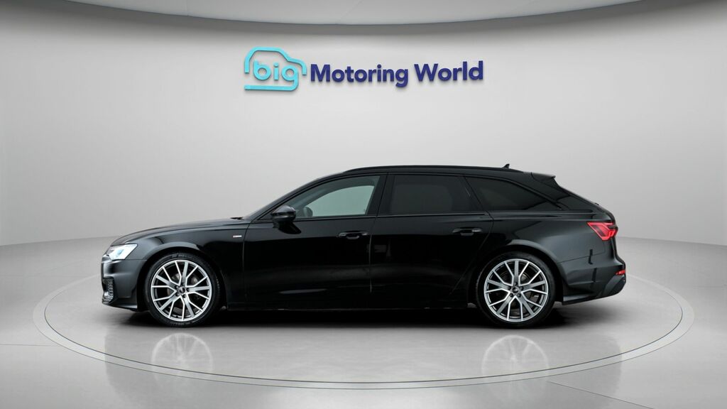 Audi A6 Avant Black Edition Black #4