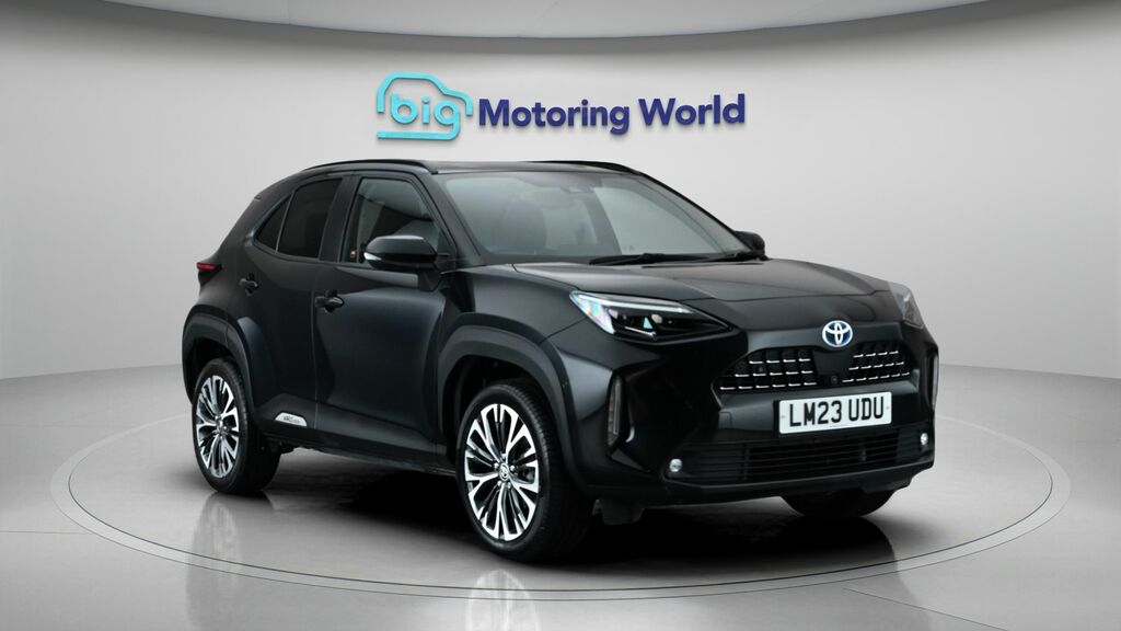 Toyota Yaris Cross Excel Black