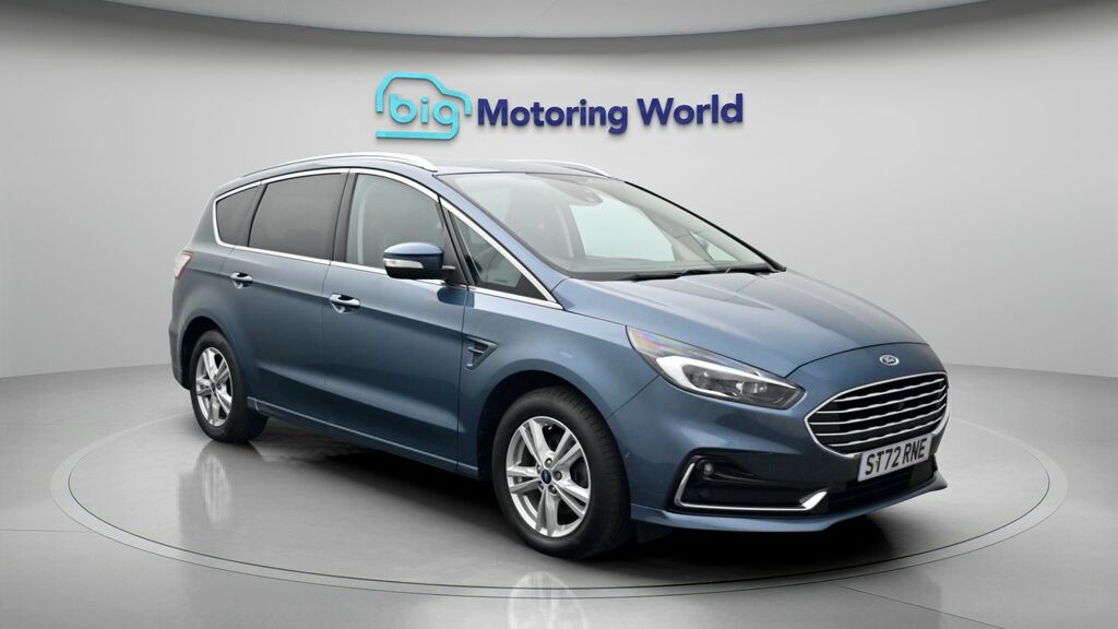 Ford S-Max Titanium Blue