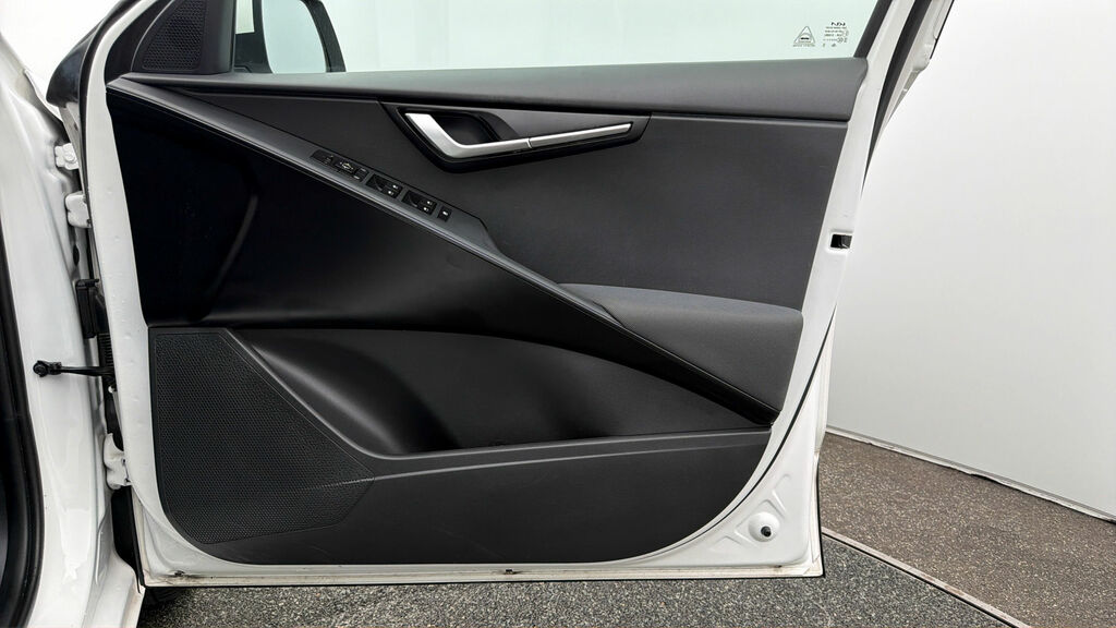 Kia Niro 4 Grey #14