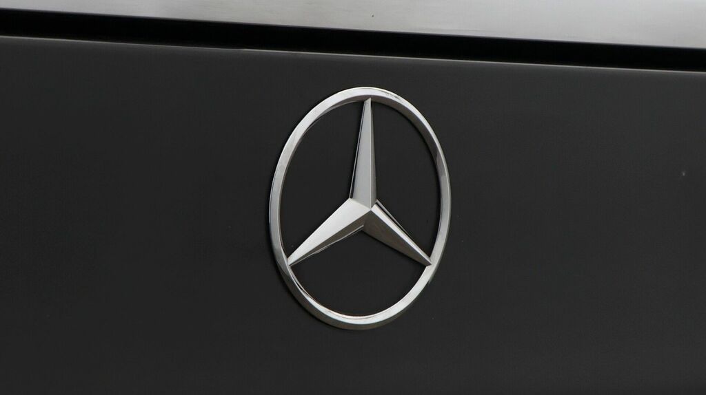 Mercedes-Benz V Class Mpv White #22
