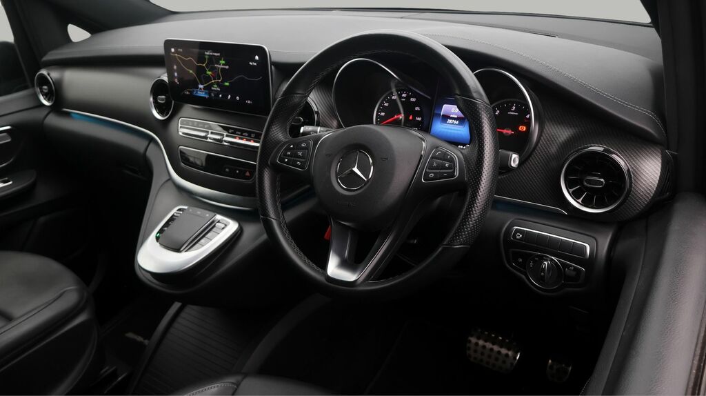 Mercedes-Benz V Class Mpv White #9