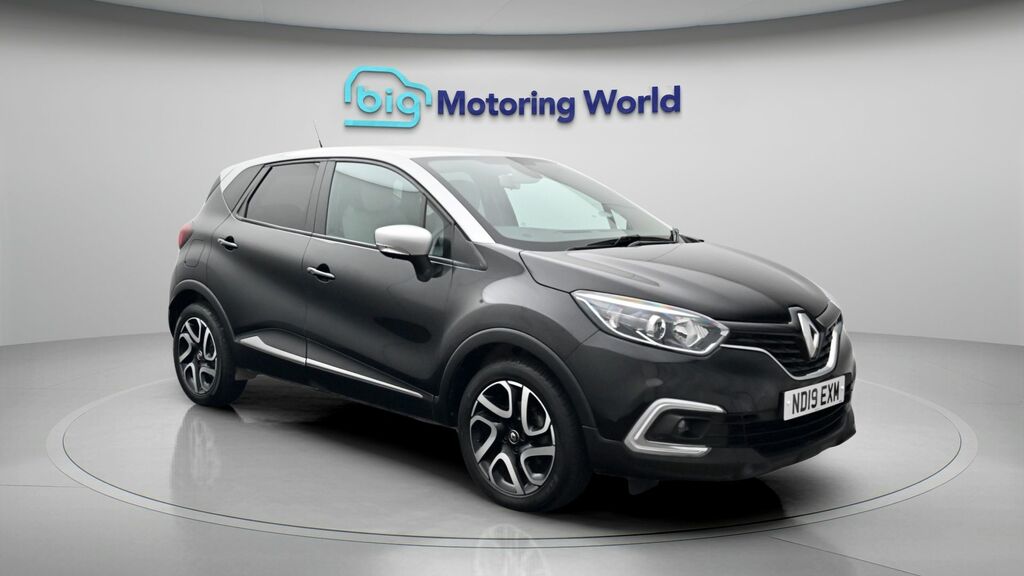 Renault Captur Iconic Black