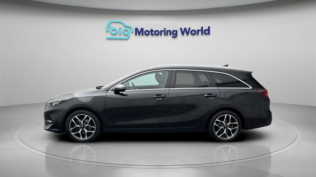 Kia Ceed 3 MJ22WOB Black #4
