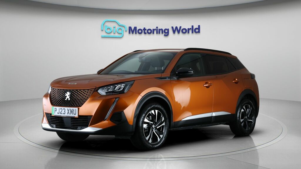 Peugeot e-2008 Allure Premium Orange #3