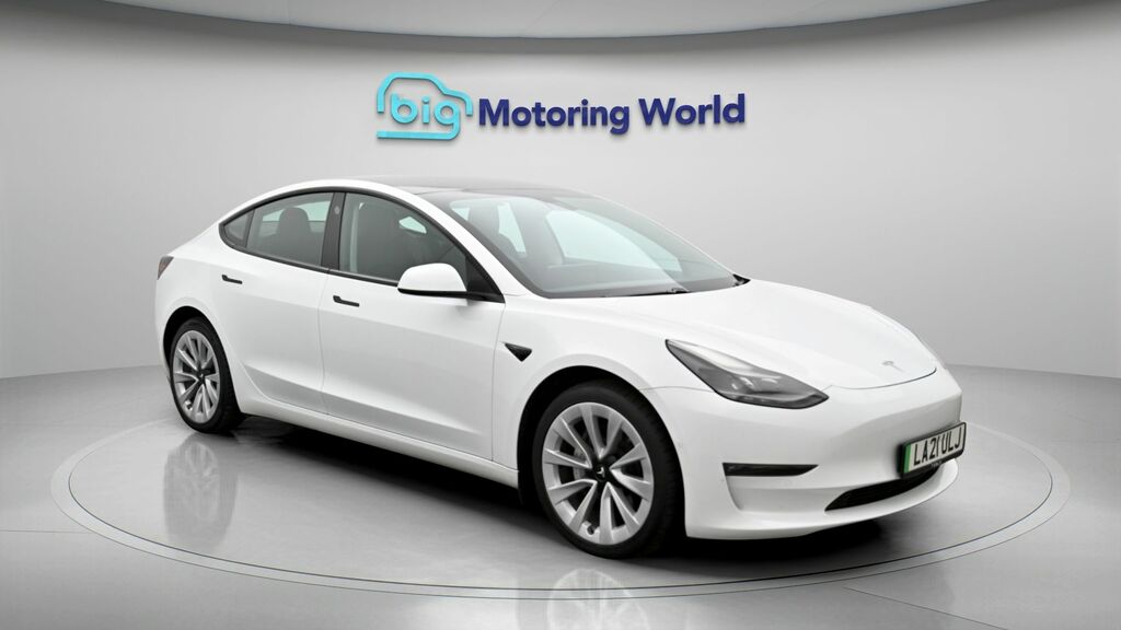 Tesla Model 3 Long Range White