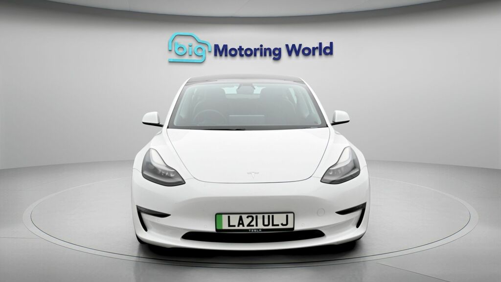 Tesla Model 3 Long Range LA21ULJ White #2