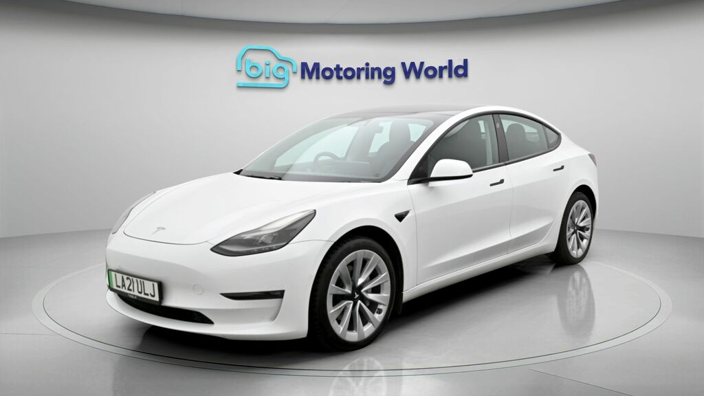 Tesla Model 3 Long Range LA21ULJ White #3