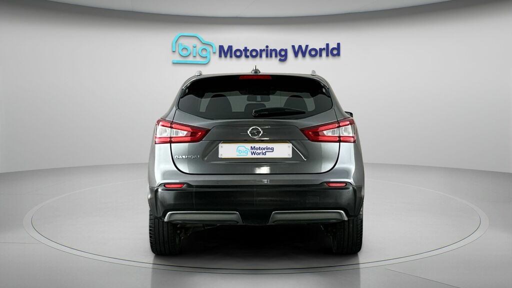 Nissan Qashqai Tekna Grey #4