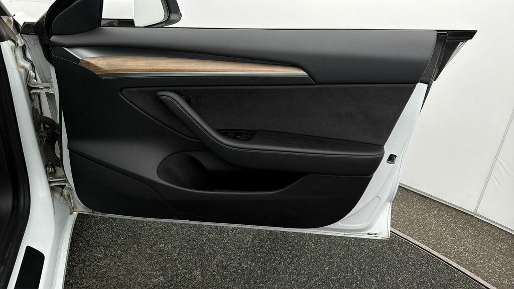 Tesla Model 3 2021 71 Dual #14