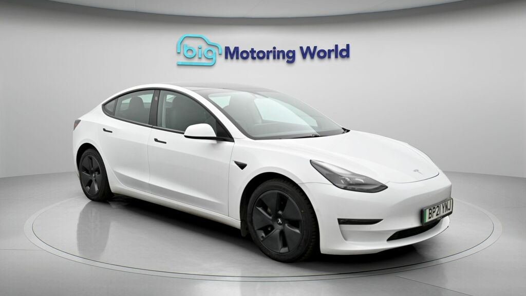 Tesla Model 3 Long Range White