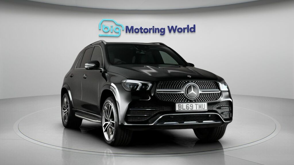 Mercedes-Benz GLE Class Amg Line Black #2