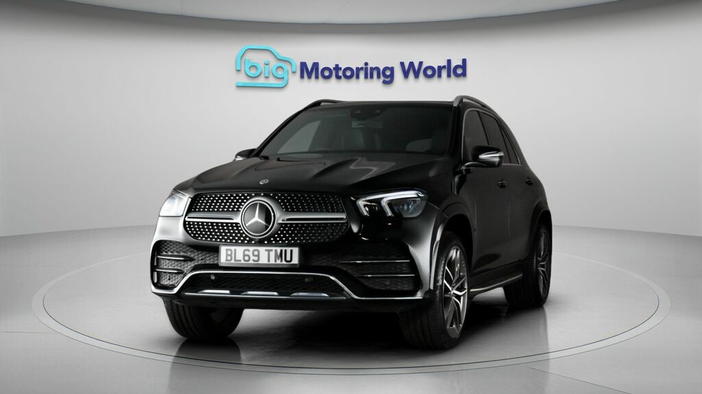 Mercedes-Benz GLE Class Amg Line Black #3