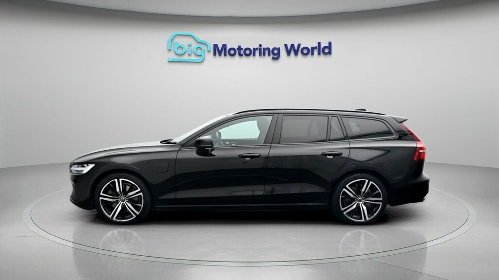 Volvo V60 R-design Black #4