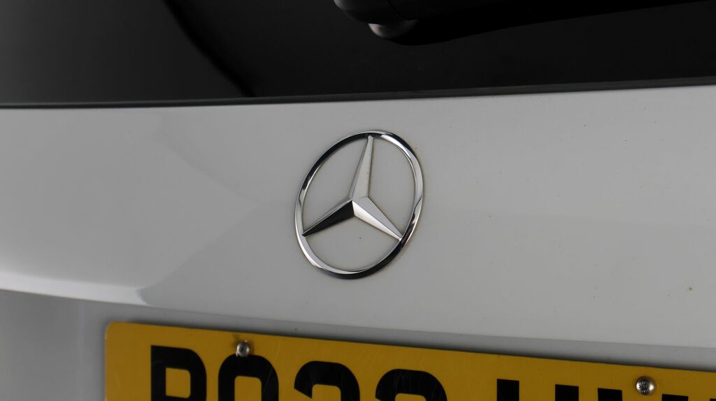 Mercedes-Benz GLB Class Glb 200 Amg Line Blue #24