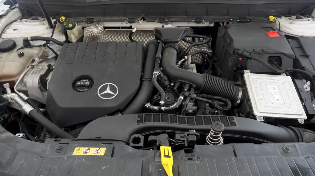 Mercedes-Benz GLB Class Glb 200 Amg Line Blue #19