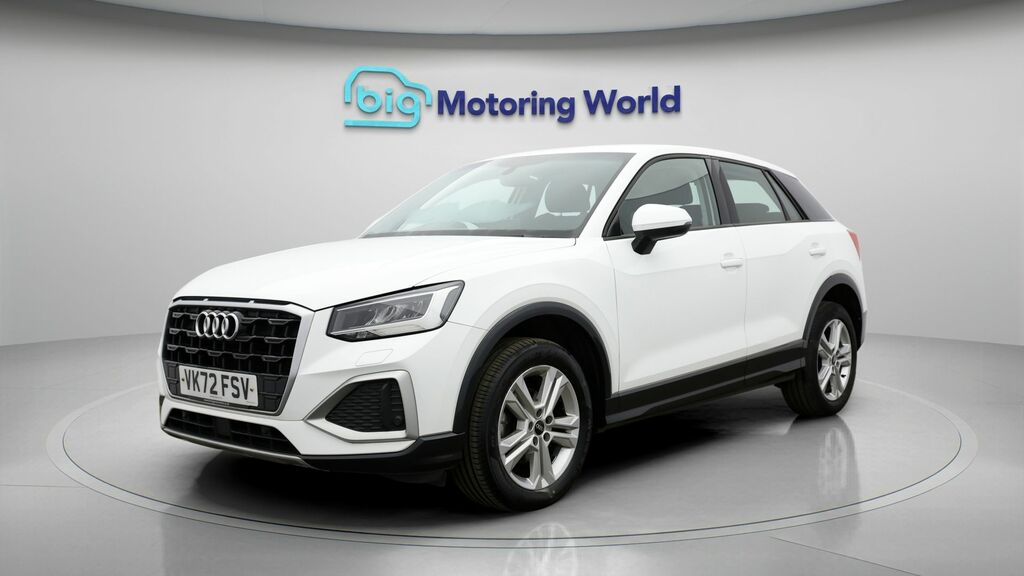 Audi Q2 Sport White #3