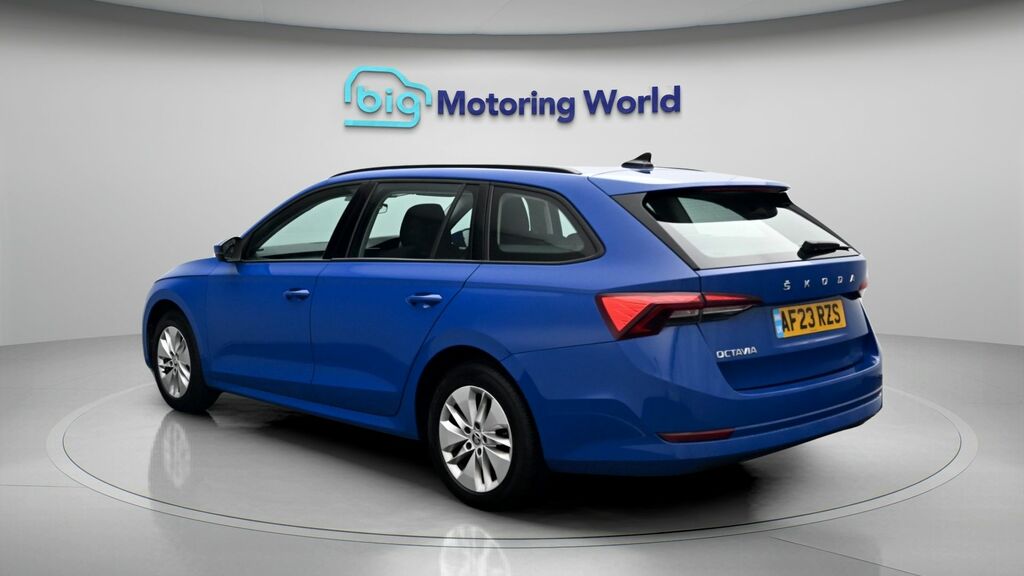 Skoda Octavia Se Blue #5