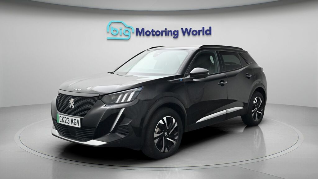 Peugeot e-2008 Gt Black #3