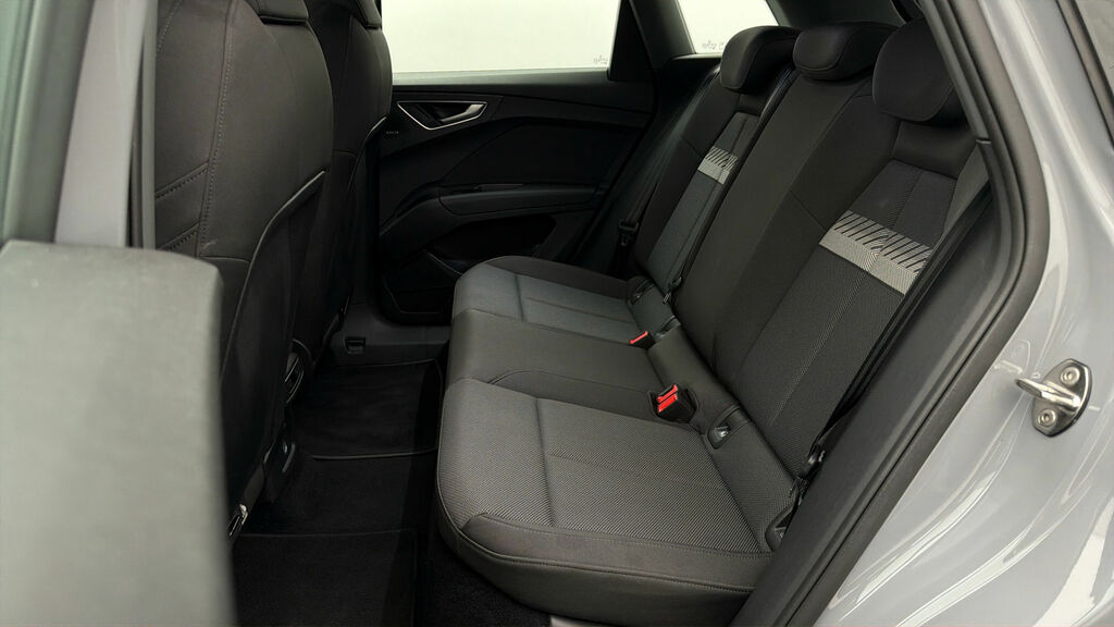 Audi Q4 E Tron 150Kw 40 82Kwh S Line Cs White #15