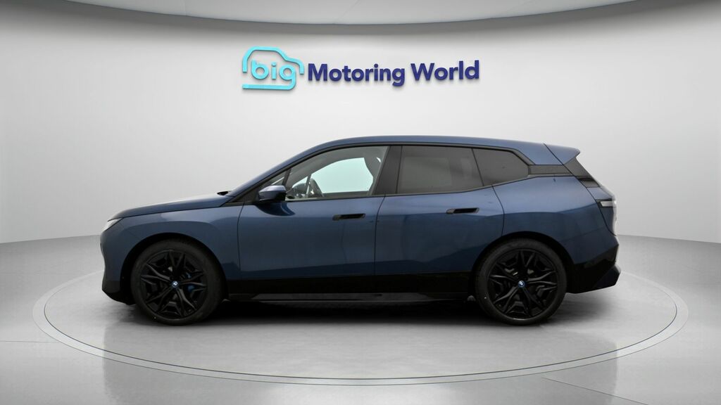 BMW iX M Sport HT72EHG Blue #4