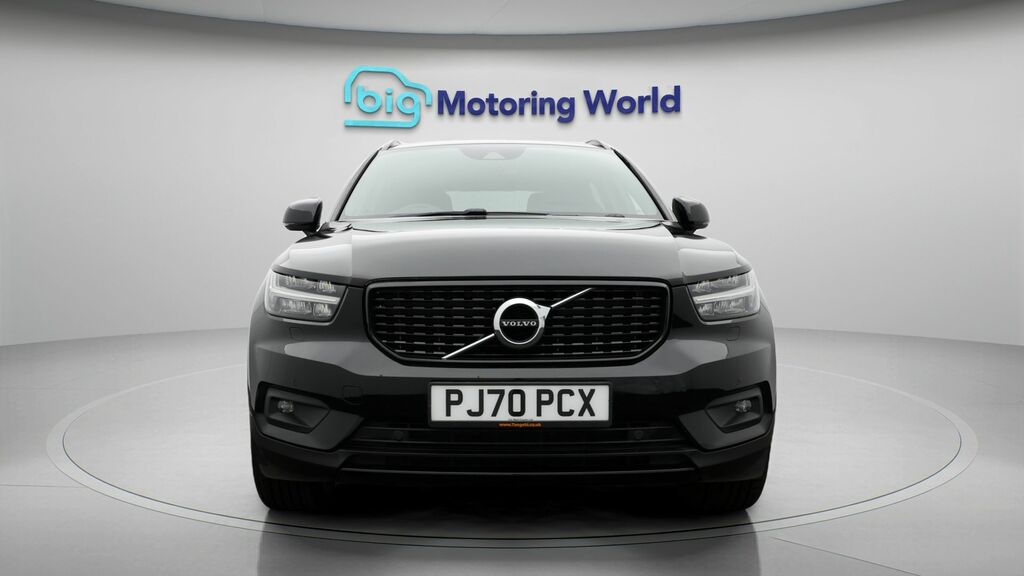 Volvo XC40 R-design Black #2