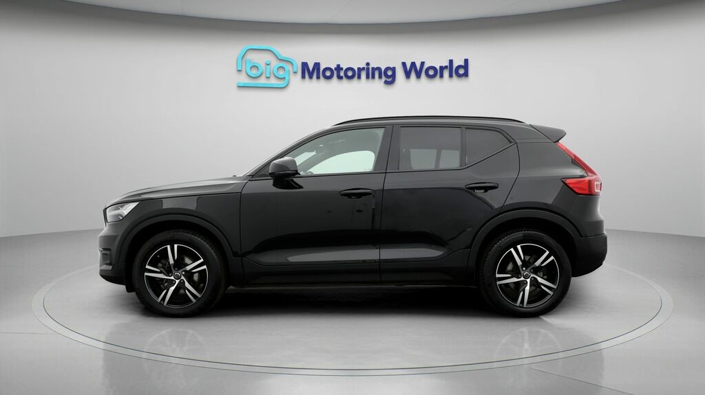 Volvo XC40 R-design Black #4