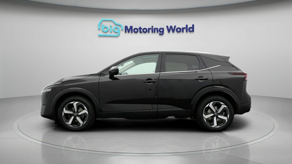 Nissan Qashqai N-connecta DV22WWD Black #4