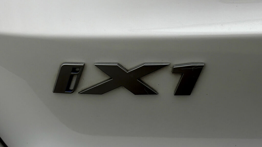 BMW iX1 Ix1 Xdrive 30 X Line White #19
