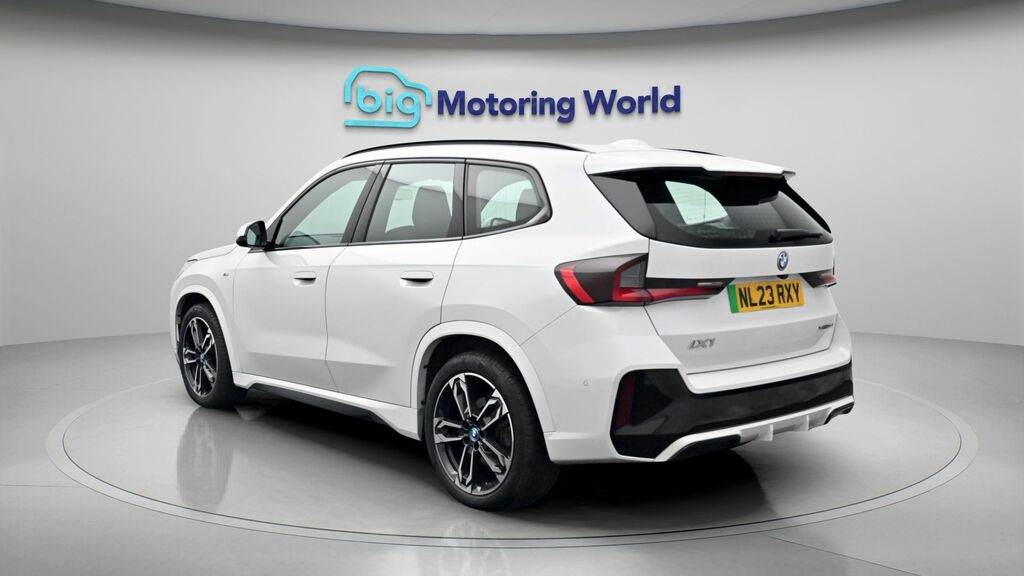 BMW iX1 M Sport White #5