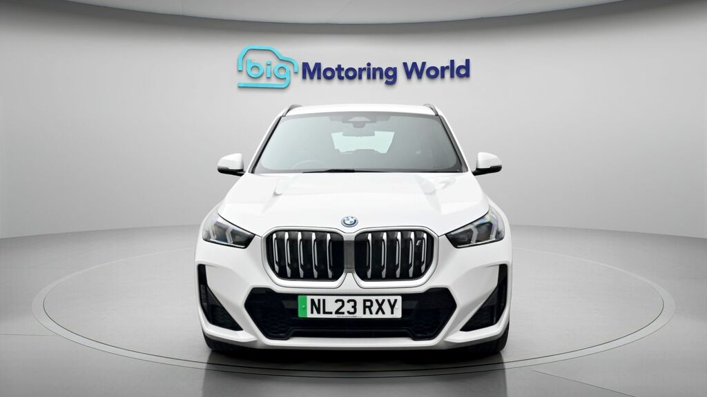 BMW iX1 M Sport White #2