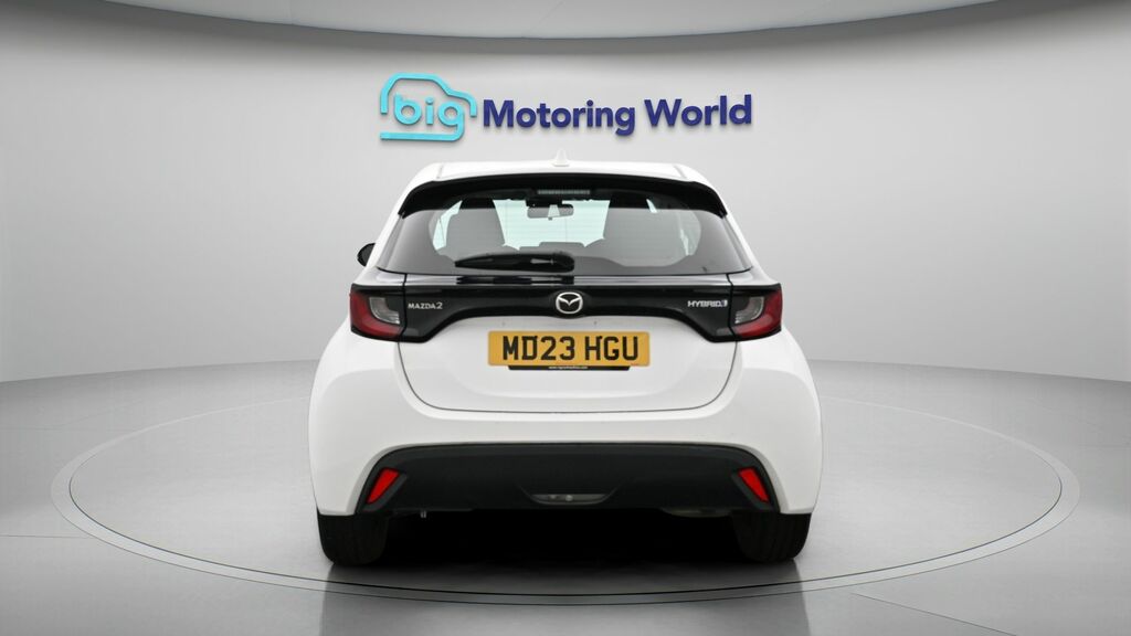 Mazda 2 Pure White #6