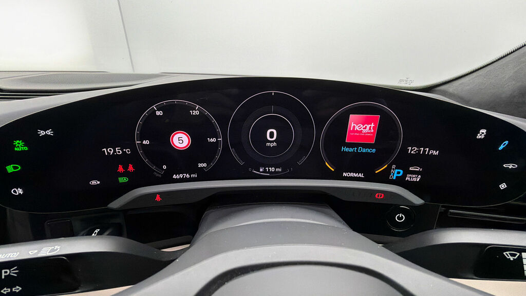 Porsche Taycan 4S 93Kwh Black #24