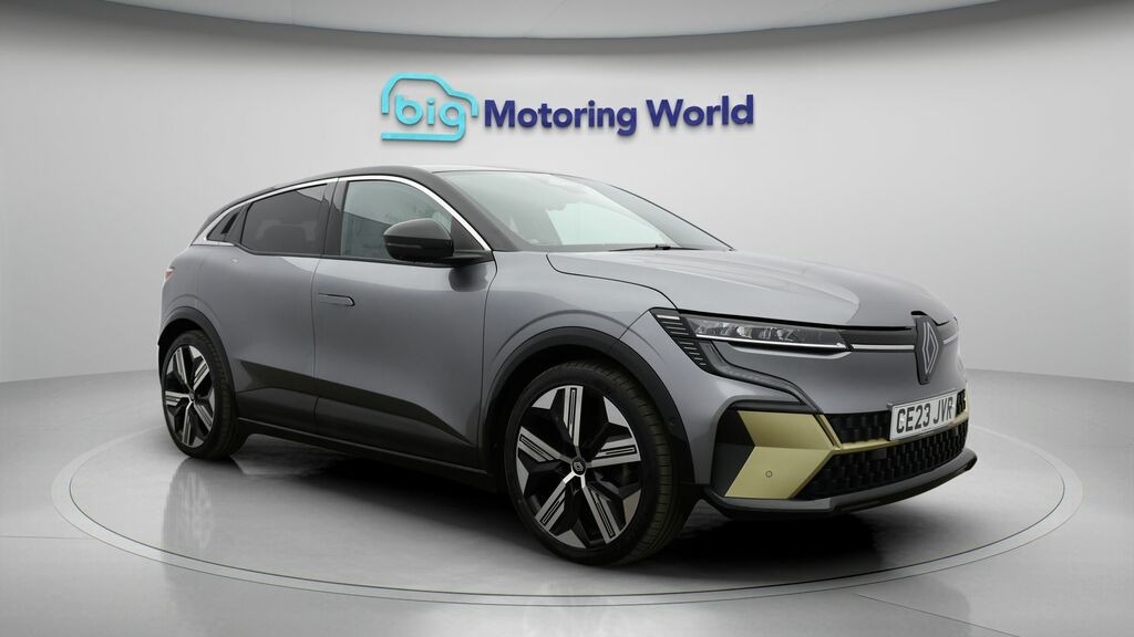 Renault Megane E-Tech Iconic Black