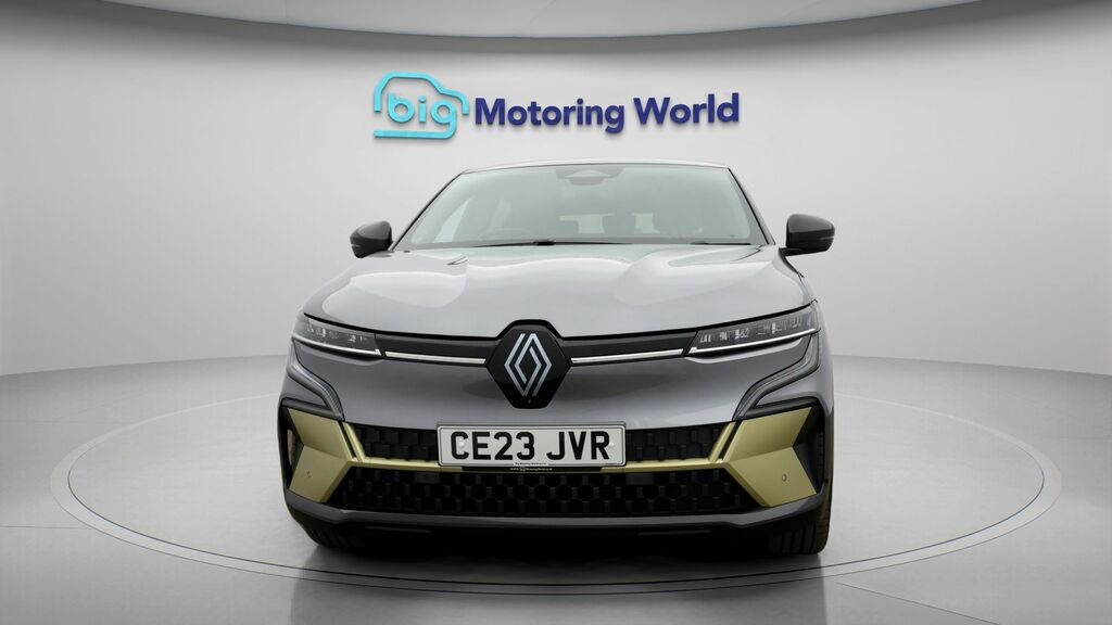 Renault Megane E-Tech Iconic Black #2