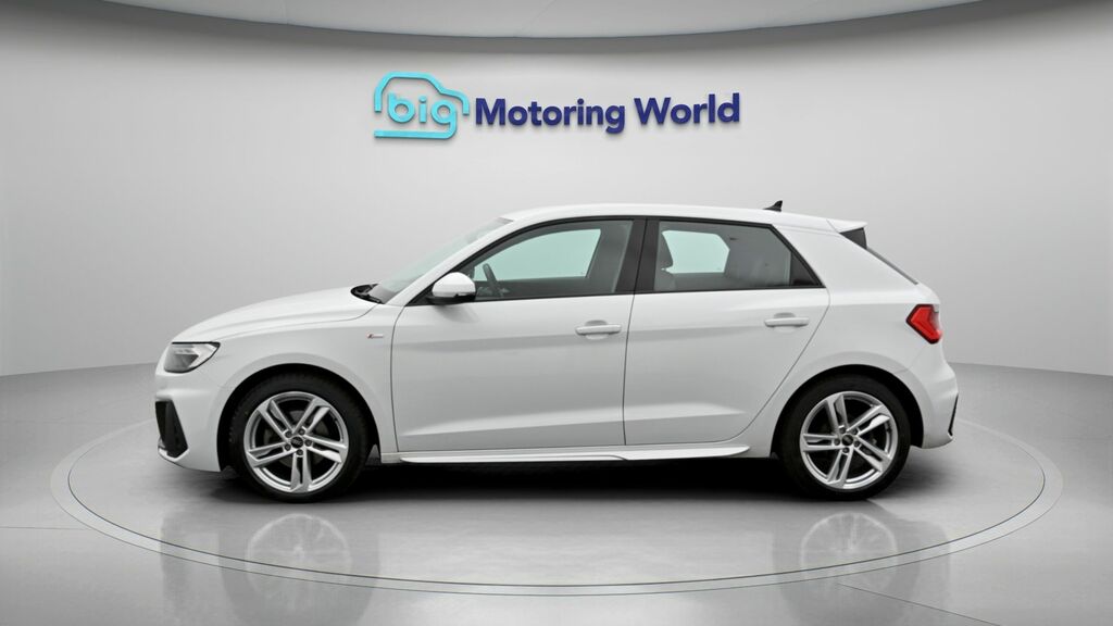 Audi A1 S Line GD22FPX White #4