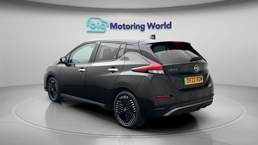 Nissan Leaf N-connecta Black #5