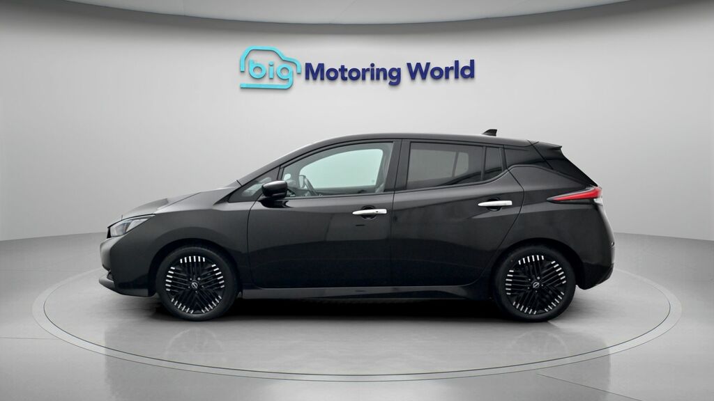 Nissan Leaf N-connecta Black #4