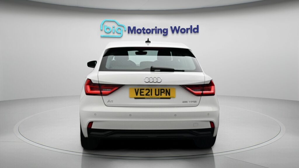 Audi A1 Sport White #6